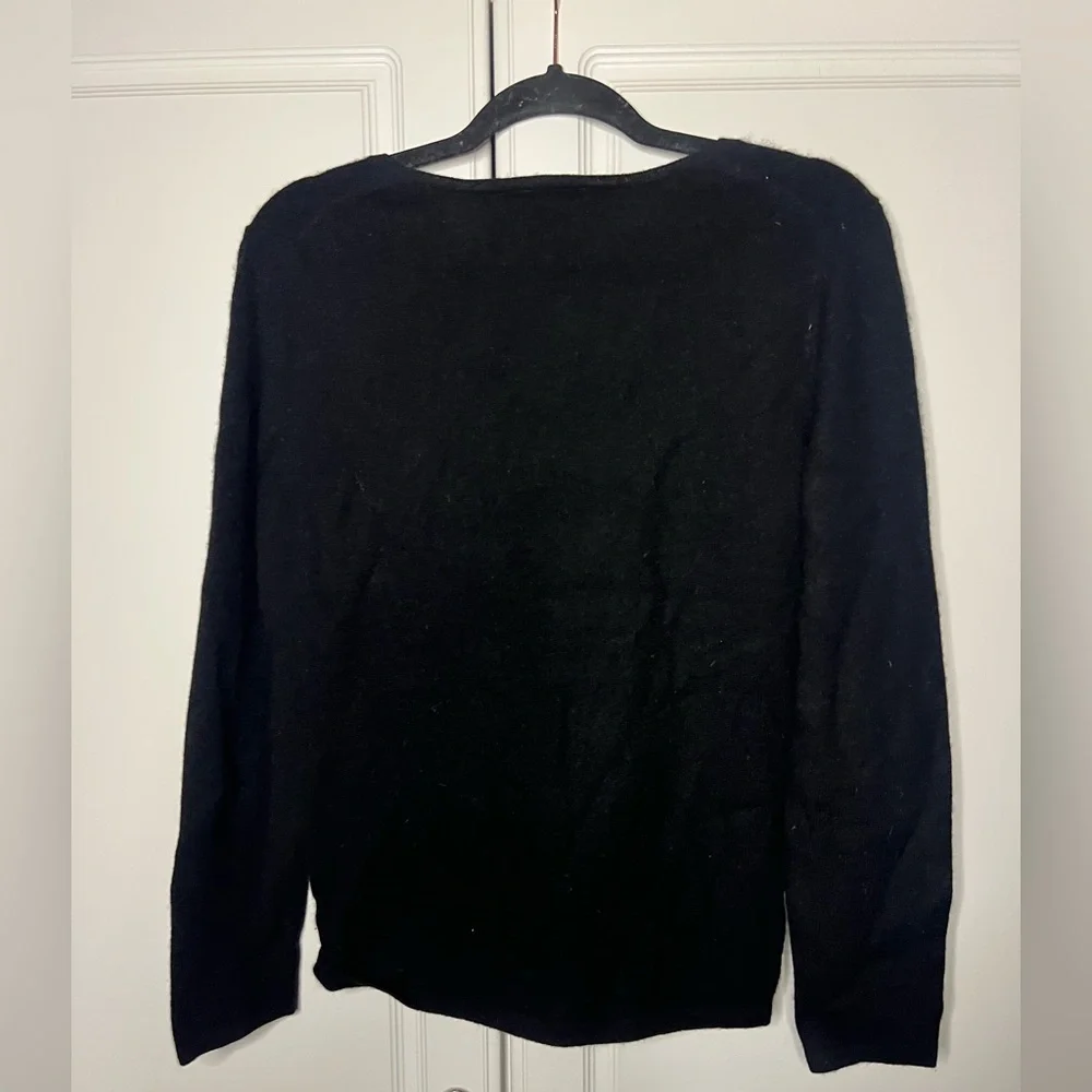Ann Taylor 100% Cashmere Black V-Neck Sweater Medium